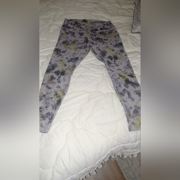 Lululemon size 14 align high rise 28" - Picture 8 of 9